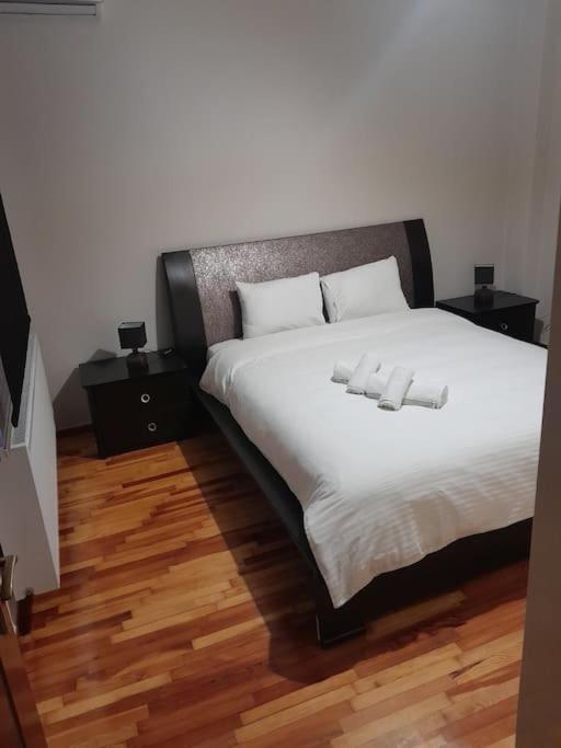 Maison De Luxx , A11 City Center Larissa Luaran gambar